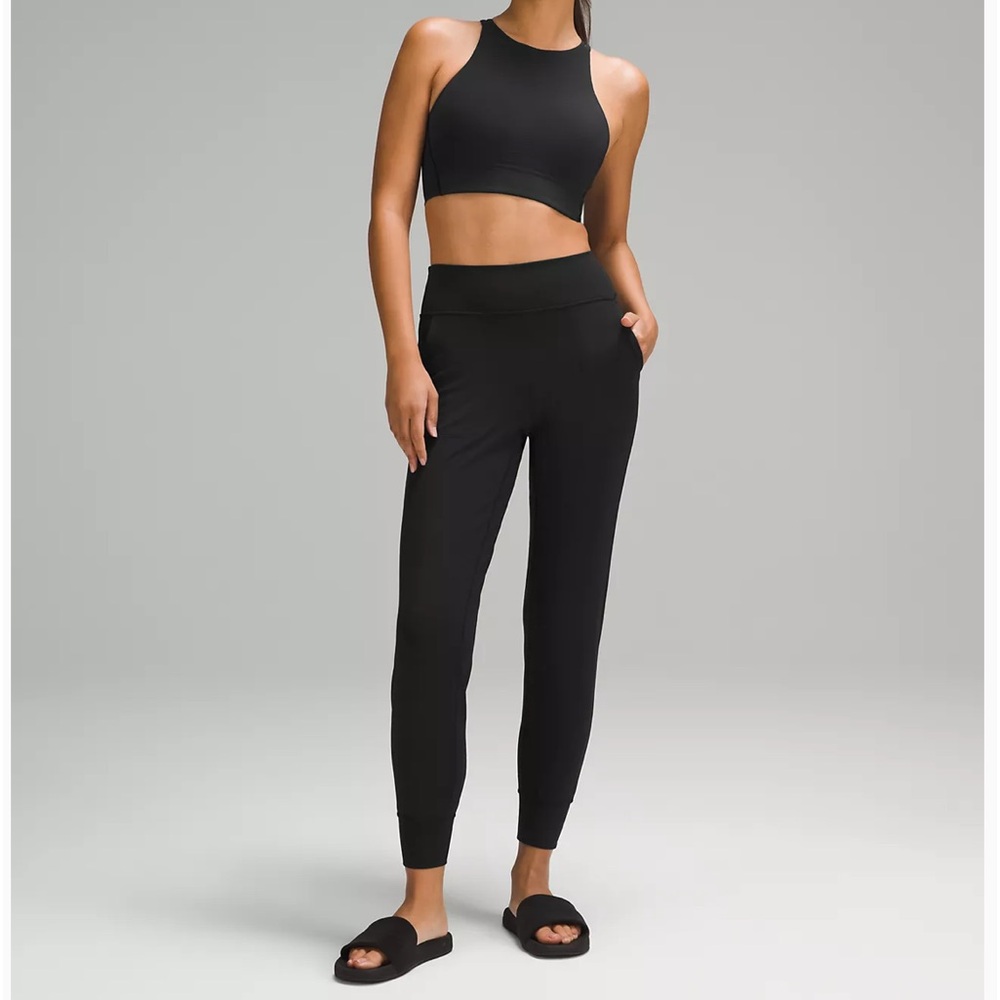 Lululemon align joggers new with tag ( tags detached)